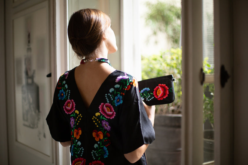 BLUSA BLUSON FLOR ANDINA NEGRO