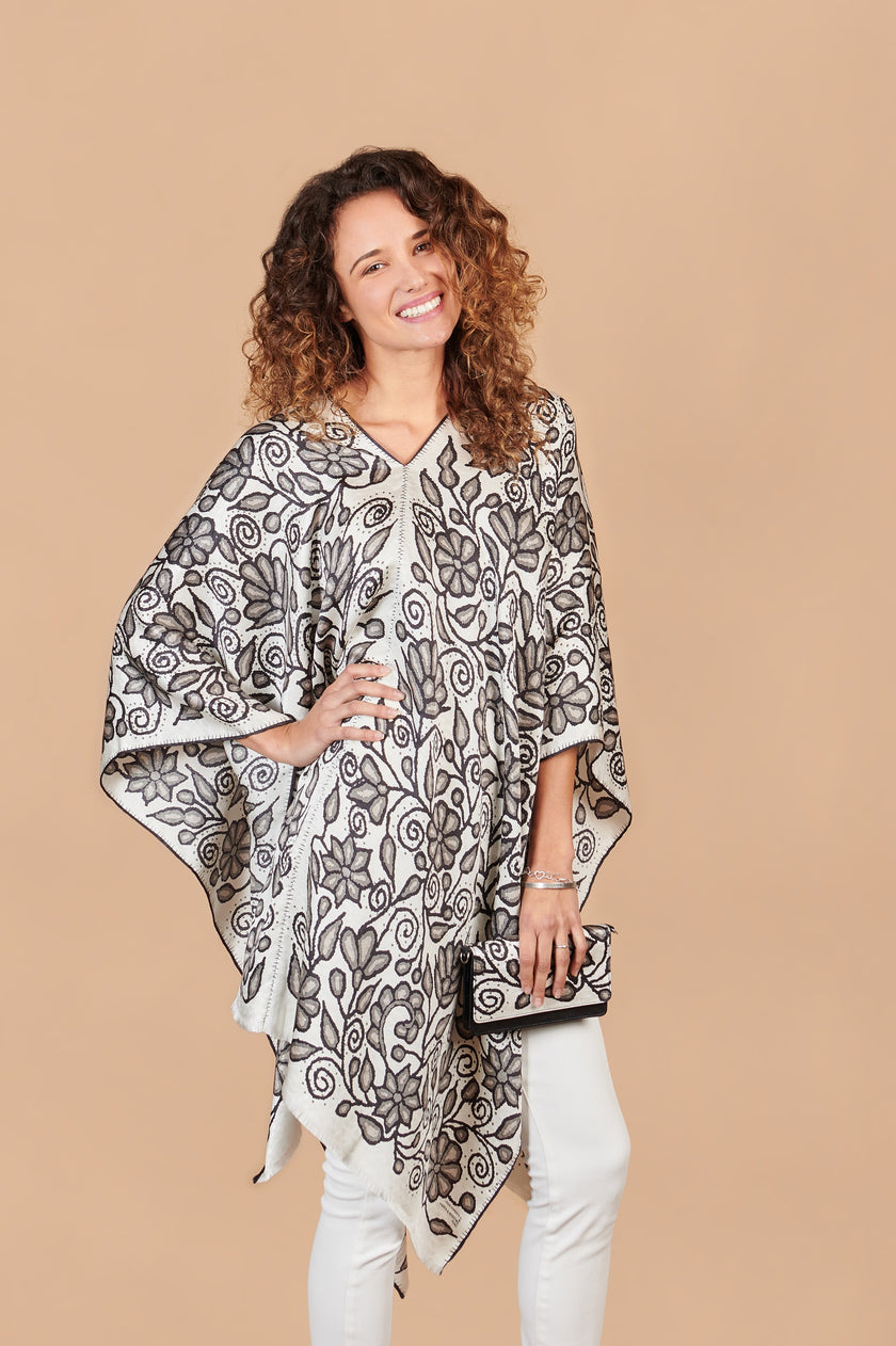 PONCHO AYACUCHO NEGRO