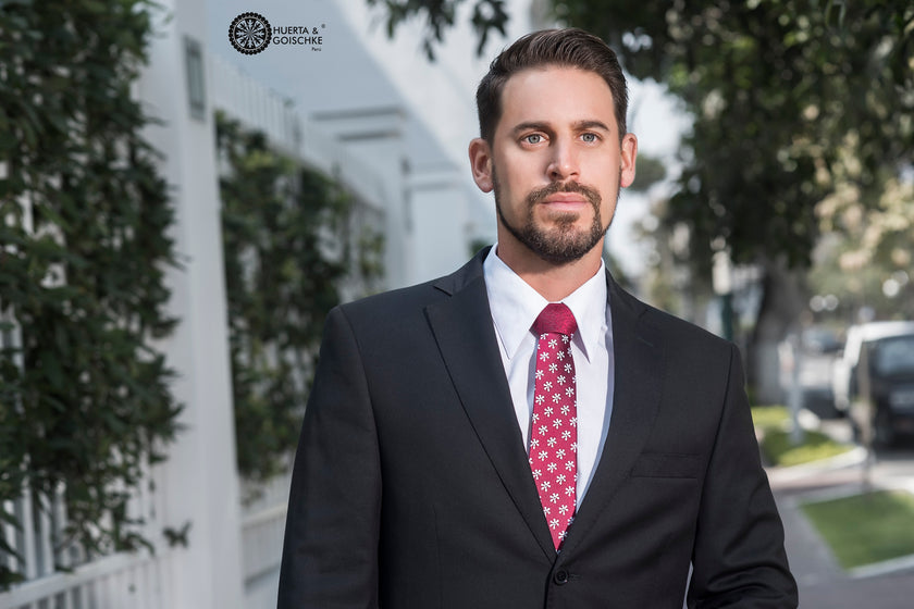 CORBATA FLOR NAZCA VINO