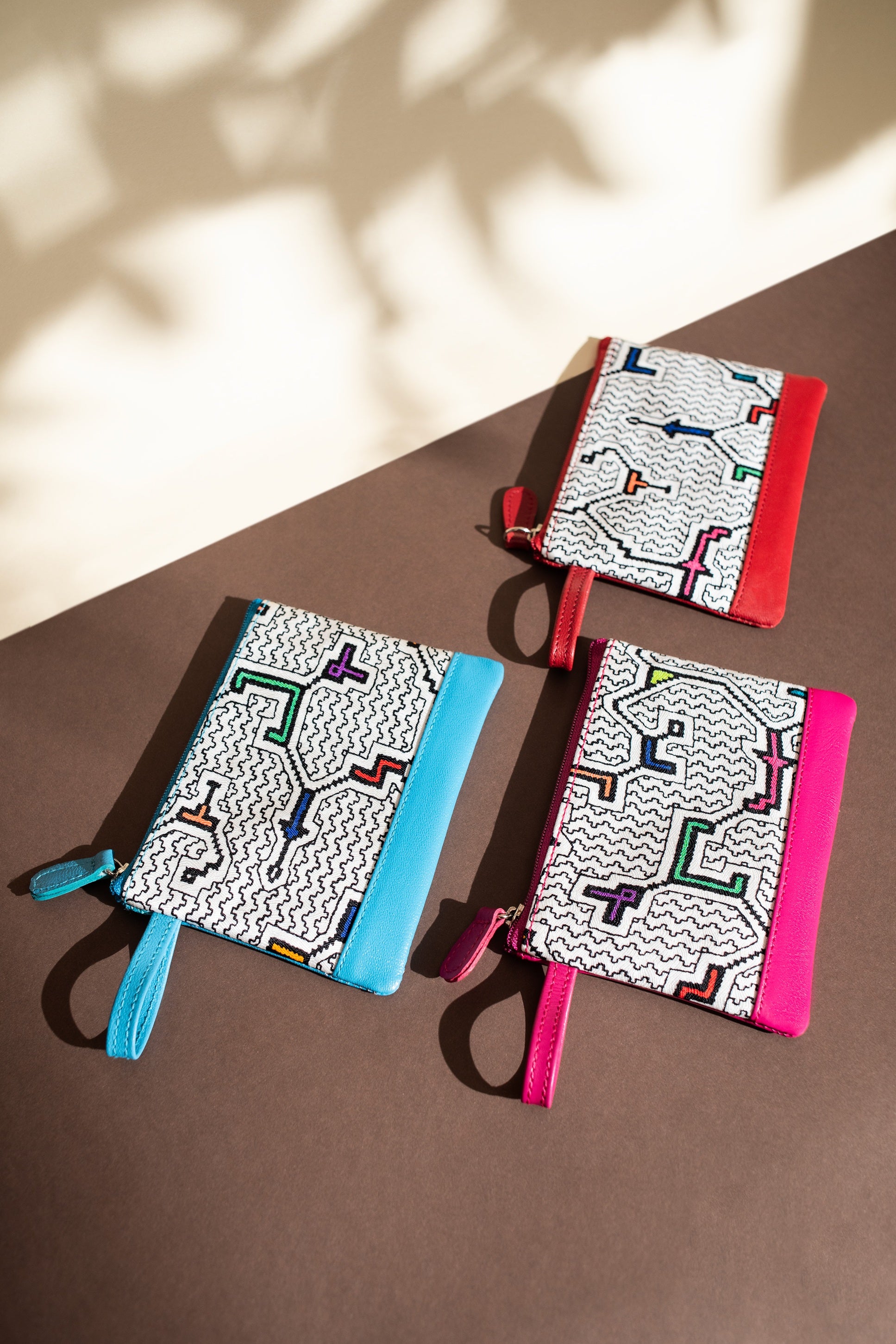 CARTERA MONEDERO AMAZONAS BLANCO