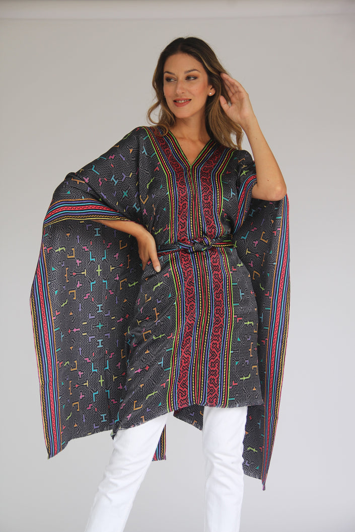 PONCHO AMAZONAS NEGRO