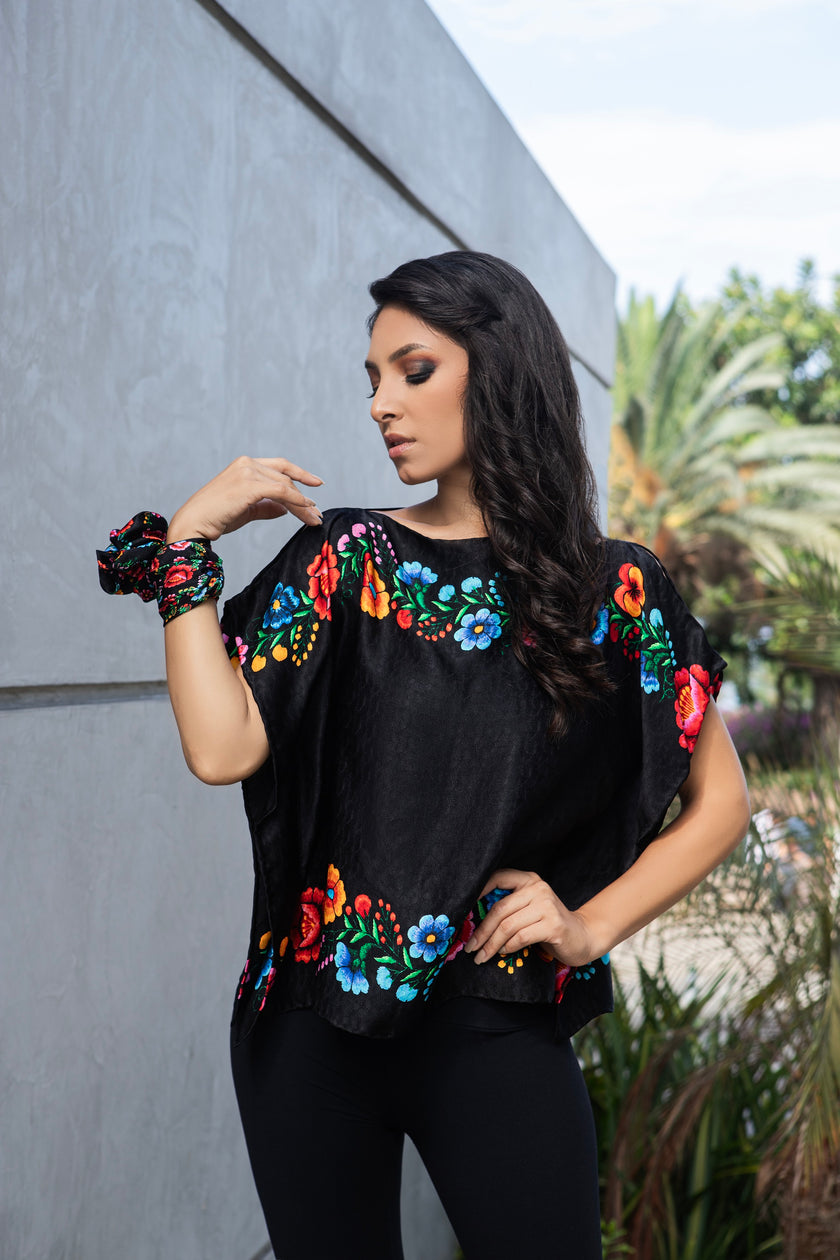 BLUSA FLOR ANDINA NEGRO
