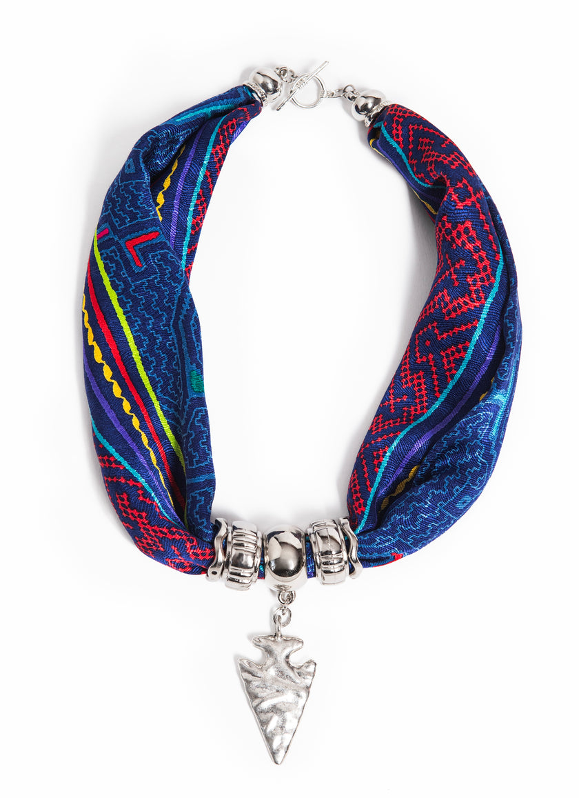 COLLAR AMAZONAS AZUL