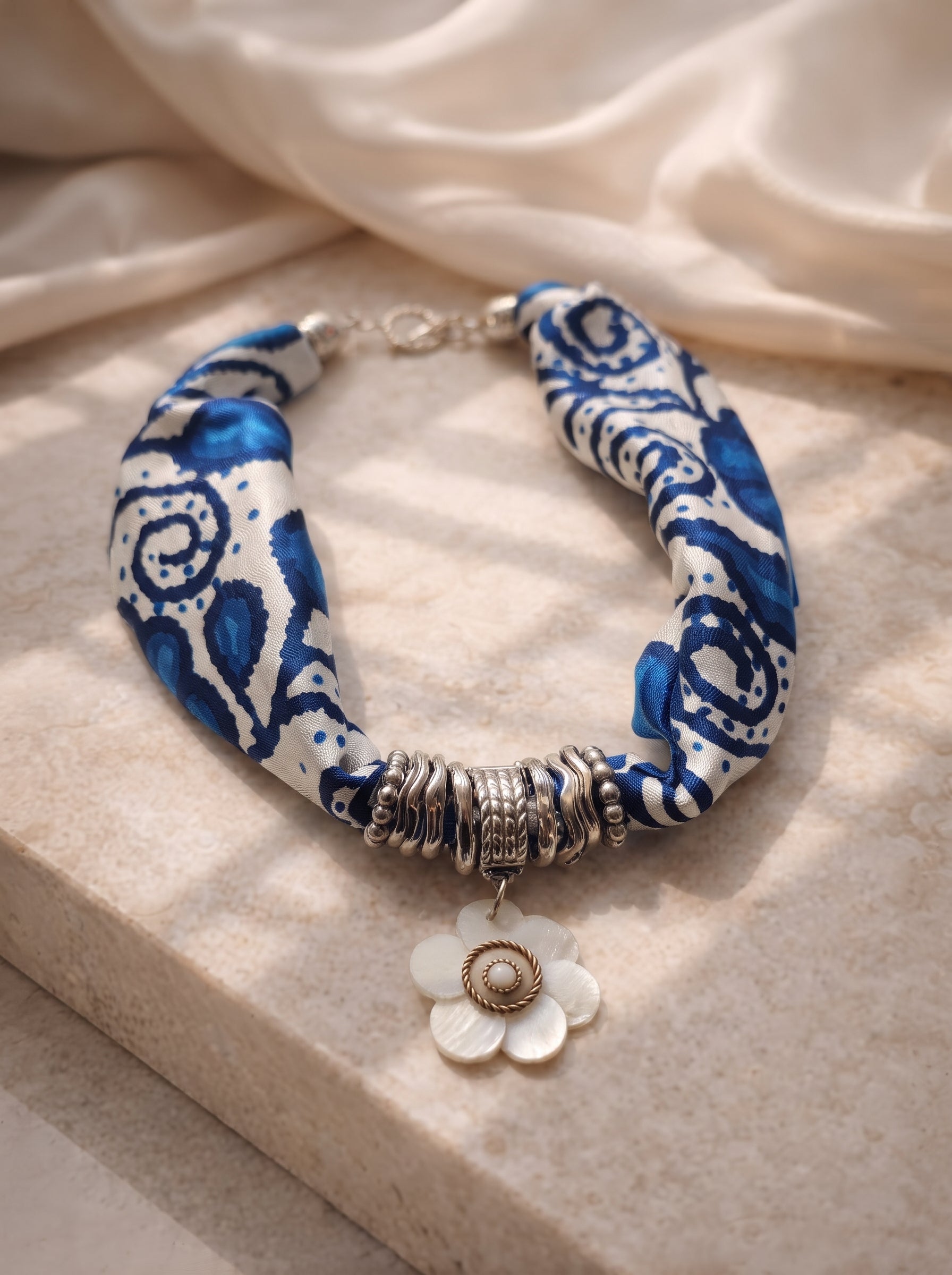 COLLAR AYACUCHO AZUL