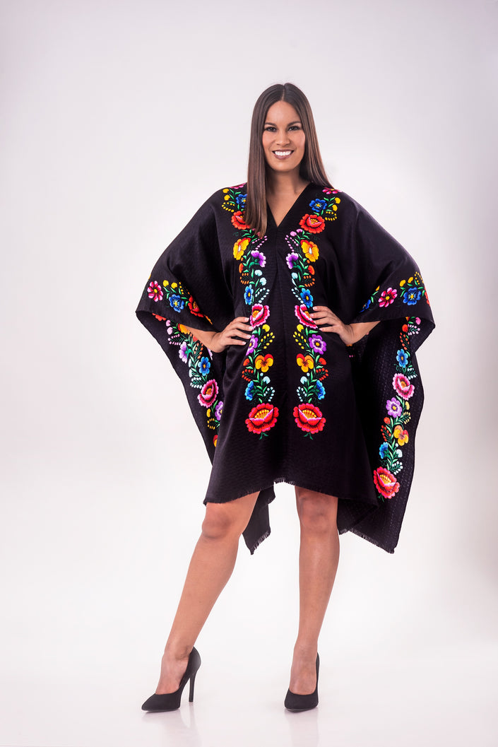 PONCHO FLOR ANDINA NEGRO