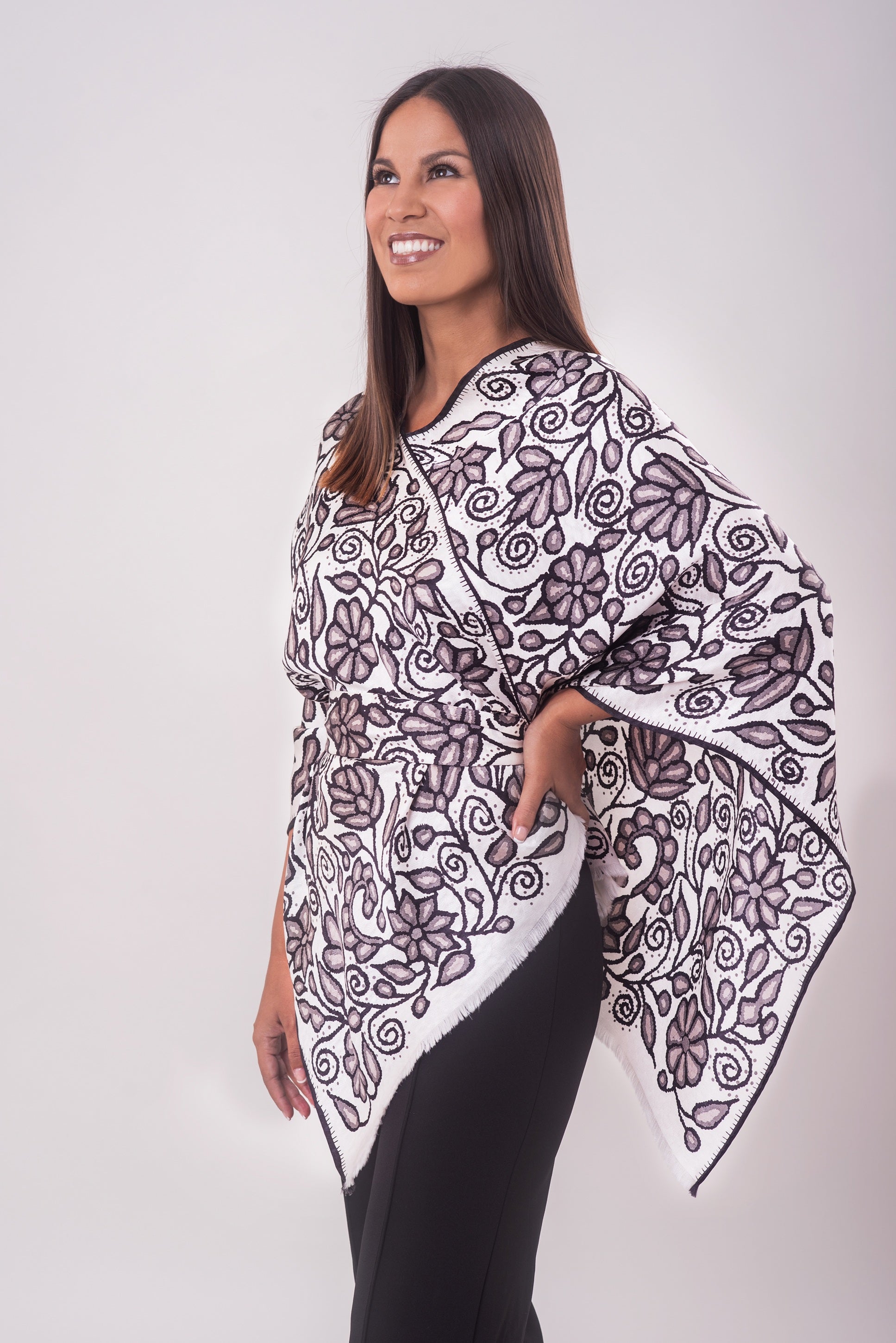 PONCHITO AYACUCHO NEGRO