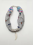 COLLAR AMAZONAS BLANCO