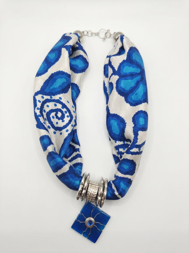 COLLAR AYACUCHO AZUL