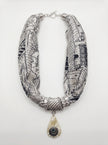 COLLAR CALLES CUSCO BEIGE