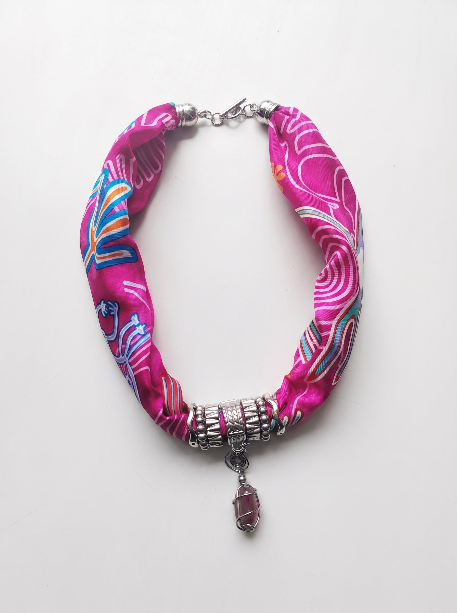 COLLAR NAZCA ROSADO